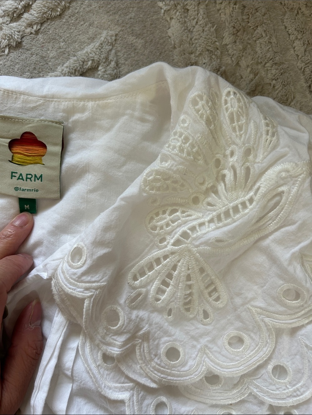 FARM Rio White Eyelet Lace Cropped Blouse with Scalloped Collar - Picture 2 of 4